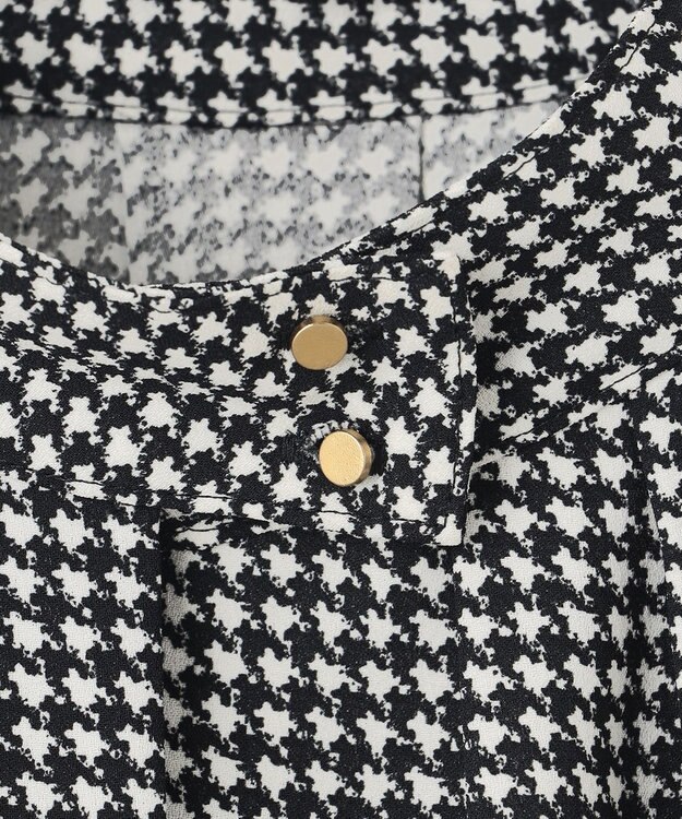 23区 【洗える】バックサテンアムンゼン千鳥プリント ブラウス モノトーン系