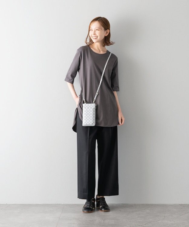 MIYABIYA La quoh with kirakaracho 南蛮七宝プリントレザー スマホポシェット 月白銀(シルバー)