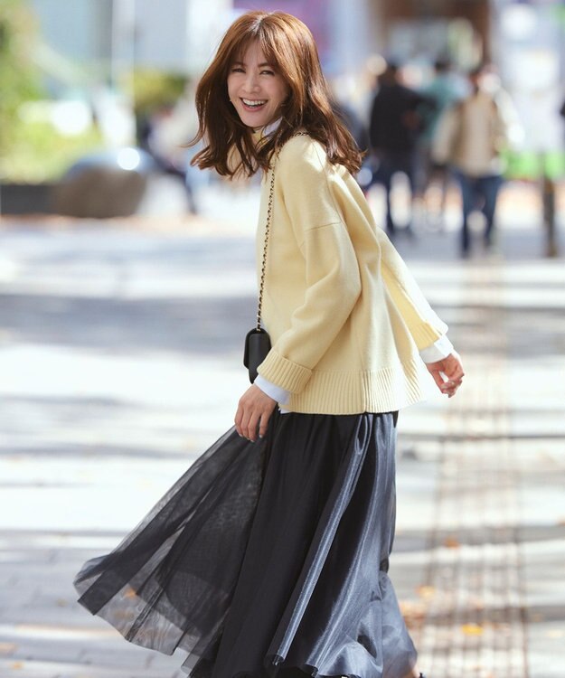 23区 【好評につき新色追加/CLASSY.1月号掲載】ウールカシミヤブレンド スタンドネック ニット イエロー系