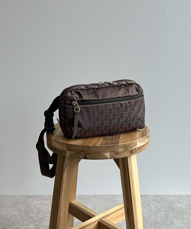 ACE BAGS & LUGGAGE PROGRES プログレ プリエ ウエストバッグ 68161  強撥水機能 ボディバッグ 行楽 お出かけ 散歩 アッシュブラウン