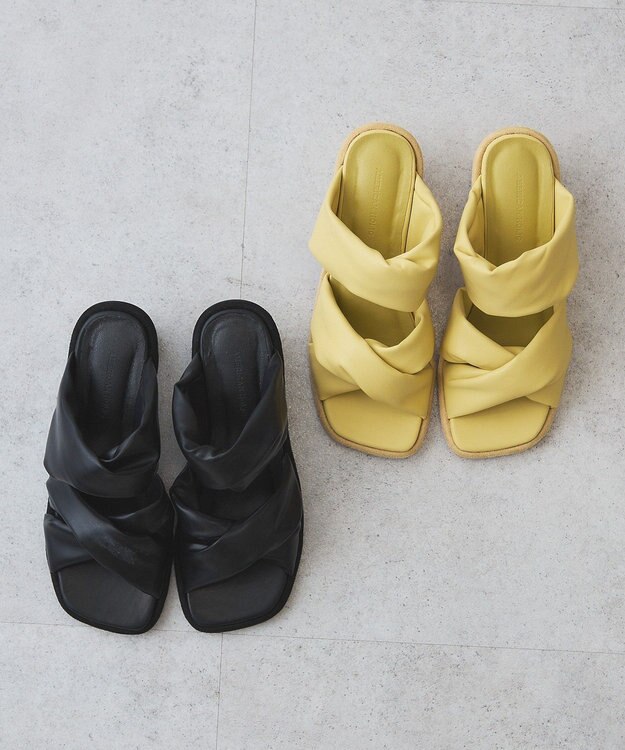 AMERICAN HOLIC パフツイストサンダル Black