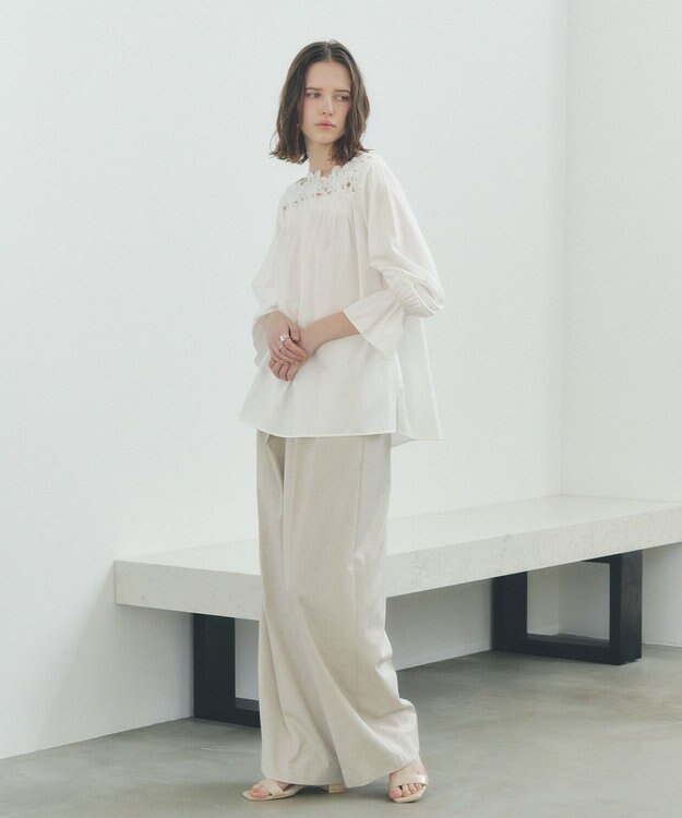 YECCA VECCA フラワーレースブラウス Off White