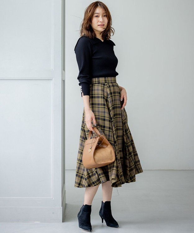 組曲 L シアーツイルチェック フレアスカート ダークブラウン系3