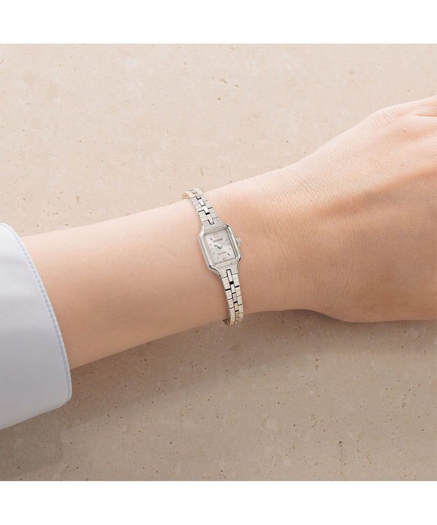 CITIZEN 【小さくて可愛い】アンティークな雰囲気 13.7mm 光発電エコ・ドライブ シルバー