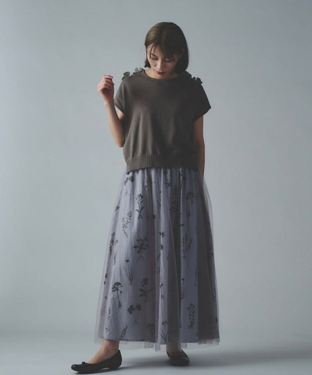 muuc 花モチーフ付きコットンニットプルオーバー グレー