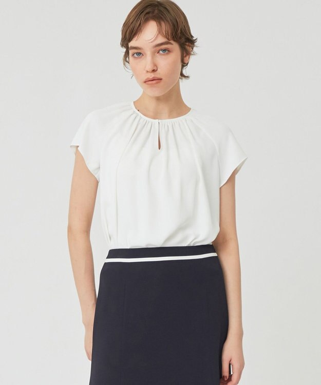 BEIGE， ALINE / ブラウス White