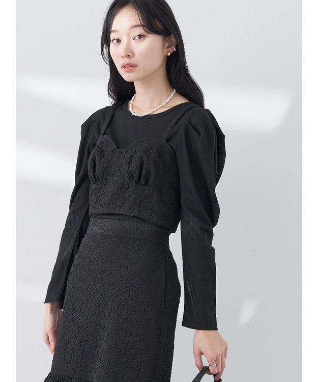 earth music&ecology エンボスフラワービスチェ Black