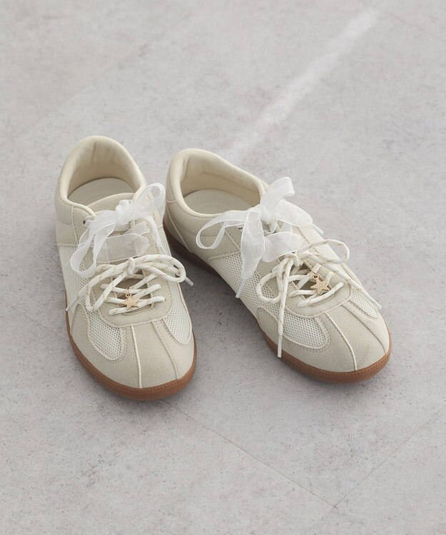 earth music&ecology チャーム付きＷリボンスニーカー Beige