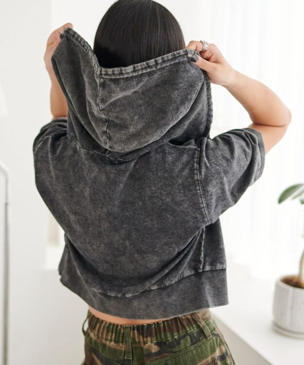 WEGO 半袖ショートパーカー スミクロ