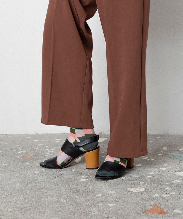 TRICOTE モザイクタイル柄 シアーソックス 72PINK