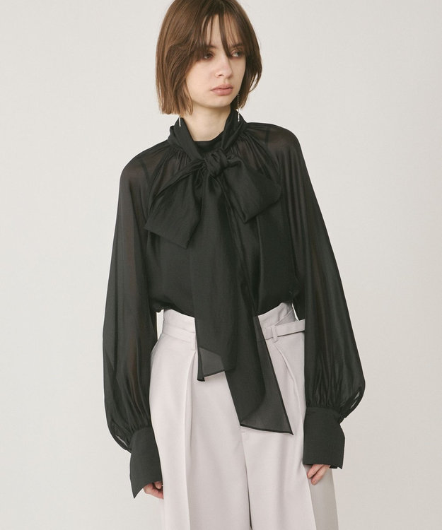 GRACE CONTINENTAL シアーボウタイブラウス ブラック