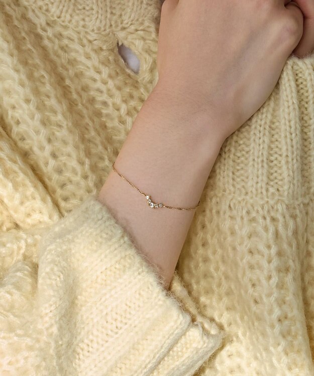 Phoebe Vラインビジューブレスレット ゴールド