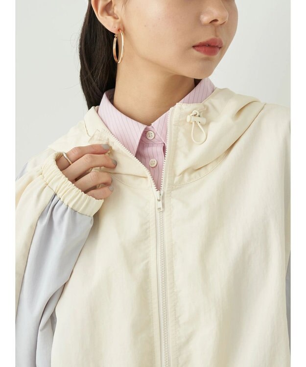 earth music&ecology コクーンギャザー切替ブルゾン Ivory