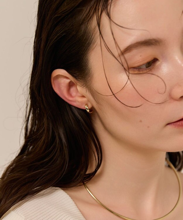 Phoebe 〈金属アレルギー対応/痛くないシリーズ〉リップルフープライトフィットイヤリング　ゴールド/ニッケルフリー ゴールド