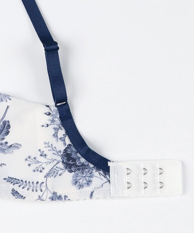 WACOAL ブラジャー 着やせシルエット 脇から背中のラインすっきり Gカップまで対応 大きいサイズ レディース BXC405 /ワコール アイボリー