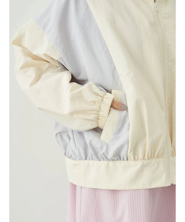 earth music&ecology コクーンギャザー切替ブルゾン Ivory