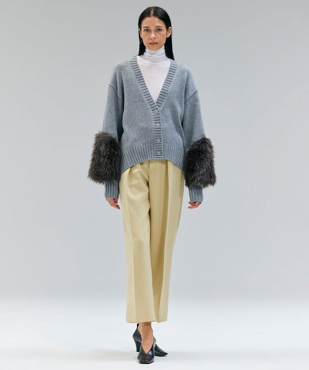 BEIGE， 【洗える】CHESTER / フェイクファーVネックカーディガン Md.Gray