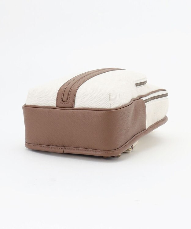 JOSEPH ABBOUD 【軽量/コンパクト】 ヘリンボンキャンバス ボディバッグ アイボリー系