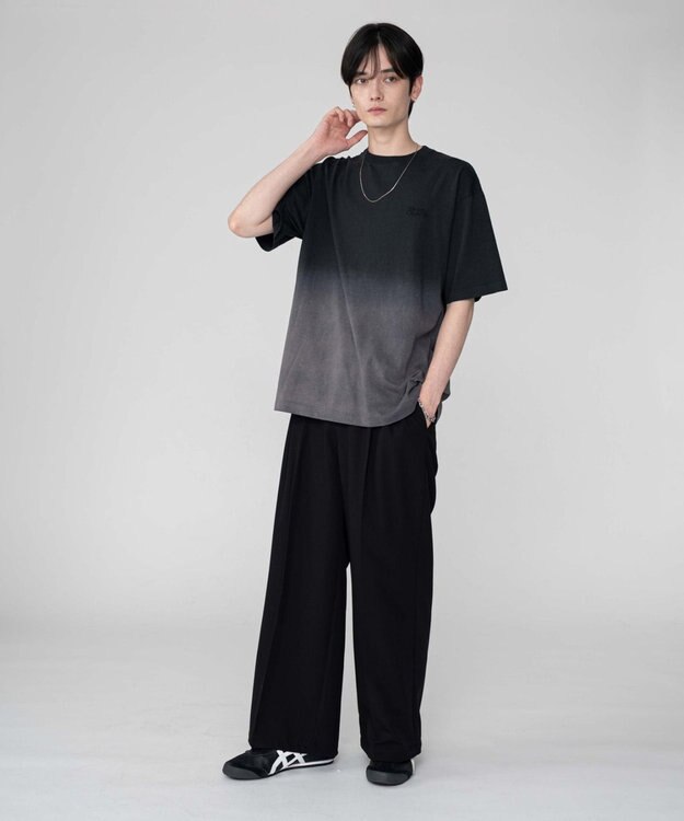 WEGO 【ユニセックス着用ITEM/MLサイズ展開】グラデーションワンポイントT（SS） ブラックその他