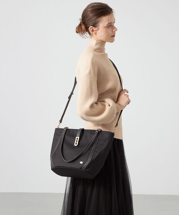 LA BAGAGERIE ひねり金具付きエレガンストート　Sサイズ ブラック