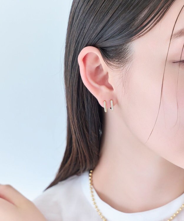 Phoebe 【痛くないシリーズ/金属アレルギー対応】ダブルラインビジューライトフィットイヤリング　ゴールド ゴールド