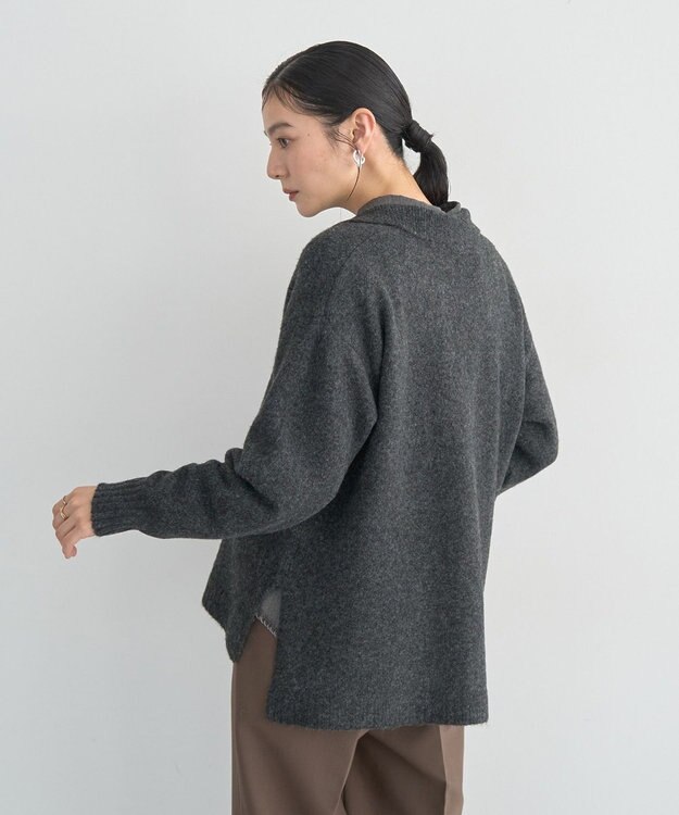 YECCA VECCA 襟付きVネックニット Charcoal Gray