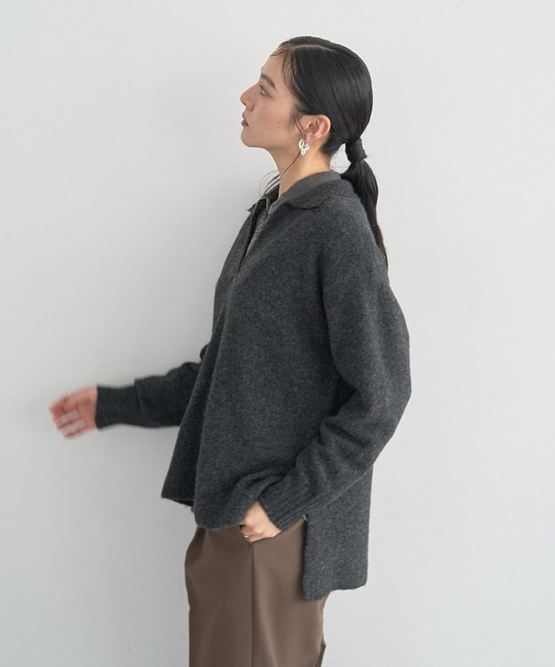 YECCA VECCA 襟付きVネックニット Charcoal Gray