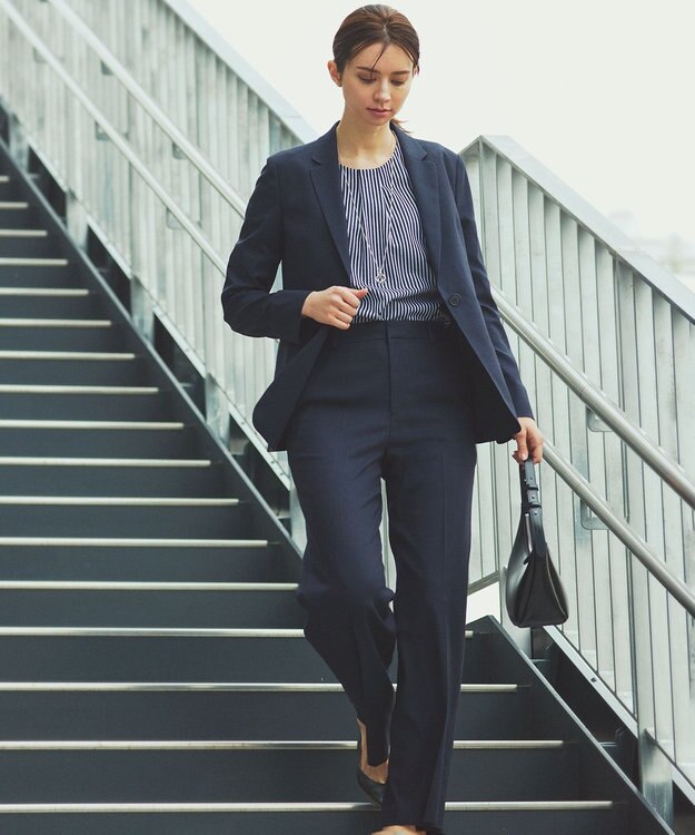 23区 【セットアップ対応/洗える】アイアスマットストレッチ テーパード パンツ ネイビー系