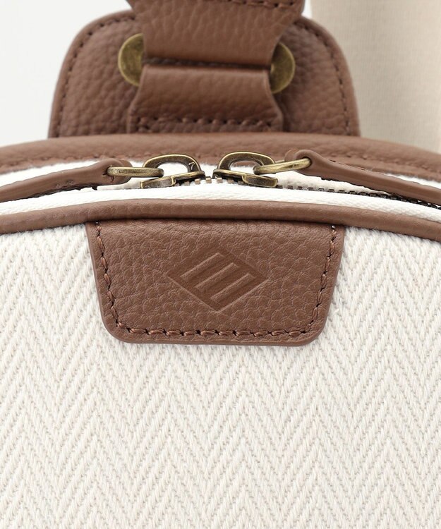 JOSEPH ABBOUD 【軽量/コンパクト】 ヘリンボンキャンバス ボディバッグ アイボリー系
