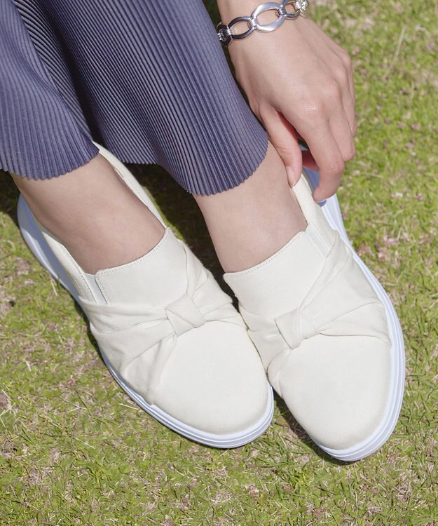 Tiaclasse 【安田美沙子さん着用】キャンバスリボンスリッポン オフホワイト