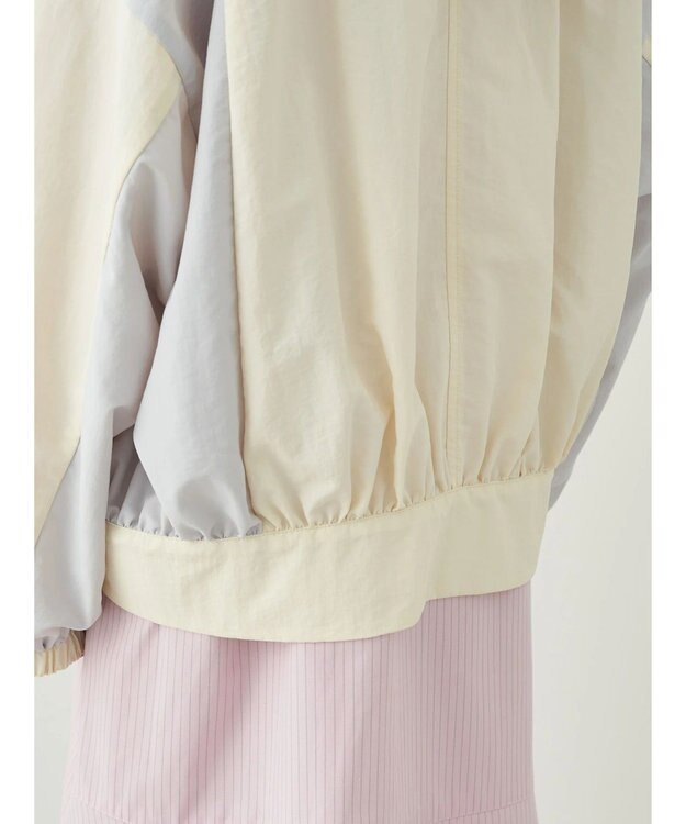 earth music&ecology コクーンギャザー切替ブルゾン Ivory