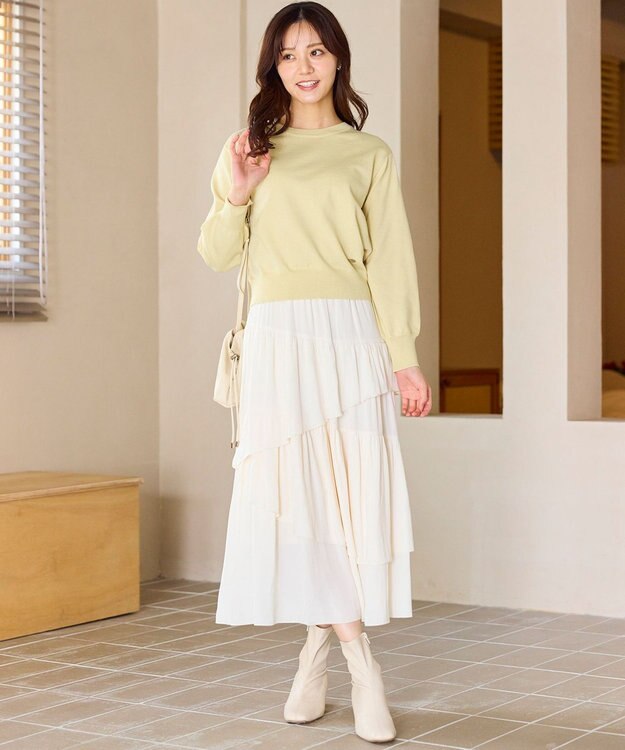 Feroux アシンメトリーティアード スカート アイボリー系