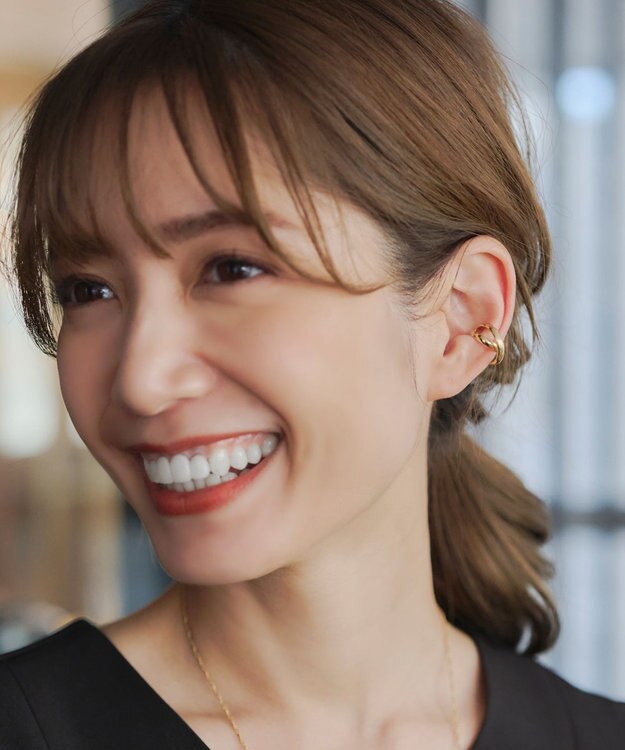 Tiaclasse ツイストイヤーカフ ゴールド