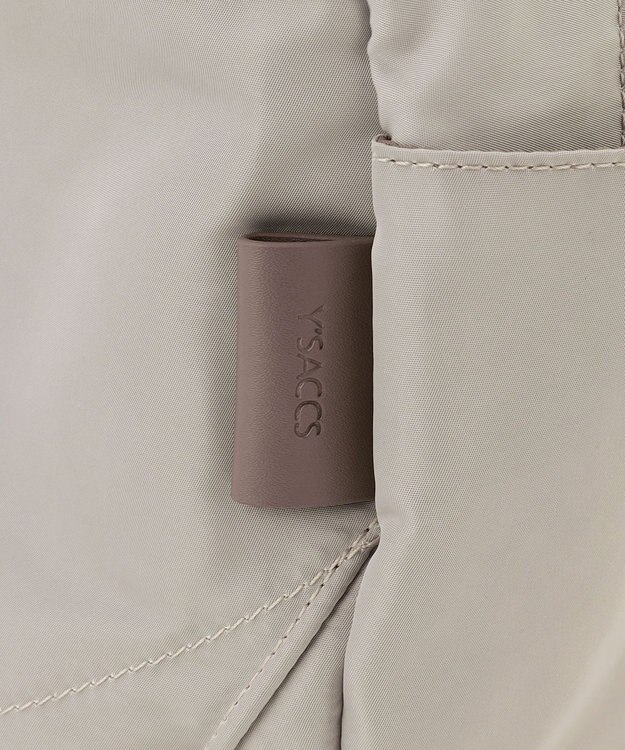 Y'SACCS ポリエステルツイル リュックサック グレージュ