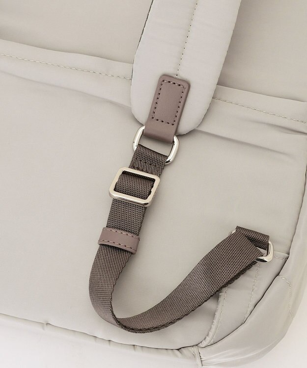 Y'SACCS ポリエステルツイル リュックサック グレージュ