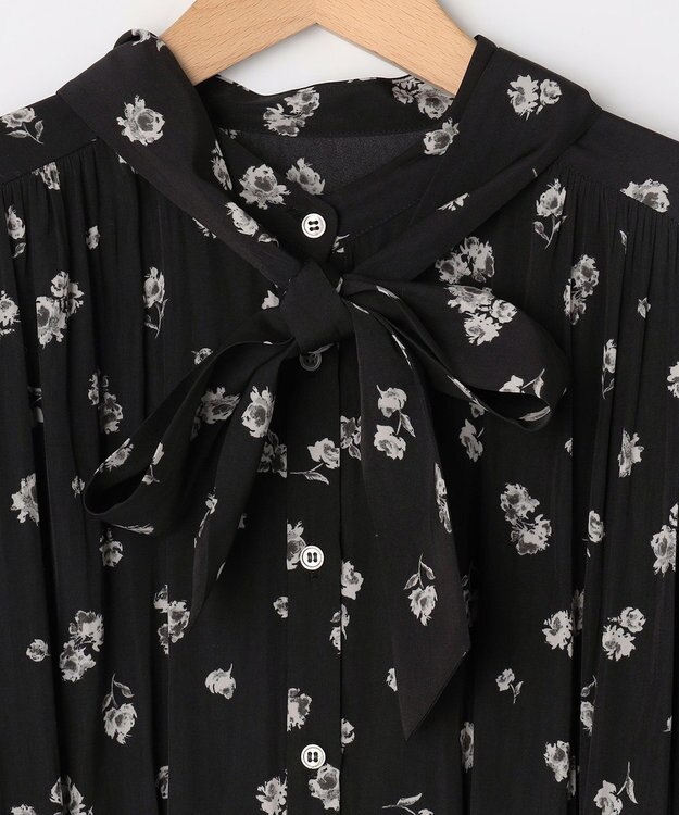 組曲 L ギャザーライトデシンボウタイ付き ワンピース ブラック系5