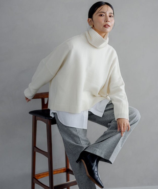 23区 【洗える】ウールカシミヤ ニットポンチョ ホワイト系