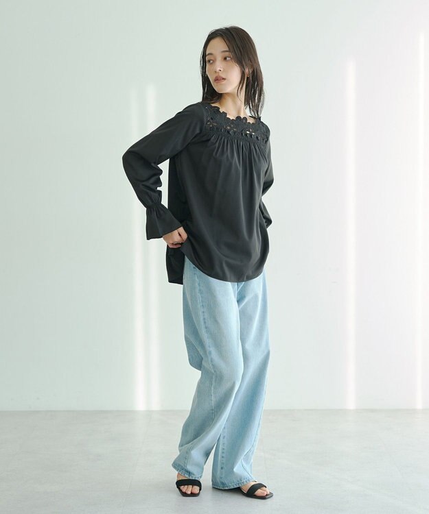 YECCA VECCA フラワーレースブラウス Black