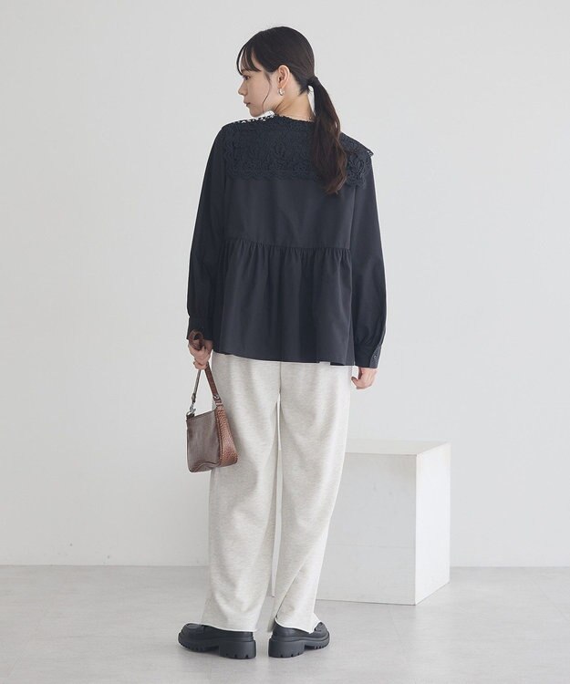 earth music&ecology 【コットン混】レース襟フレアヘムブラウス Black
