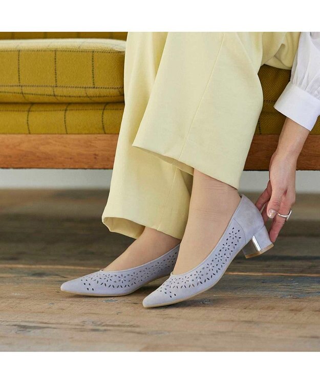 Riz raffinee <Riz raffinee>パンチングポインテッドトゥパンプス グレースエード
