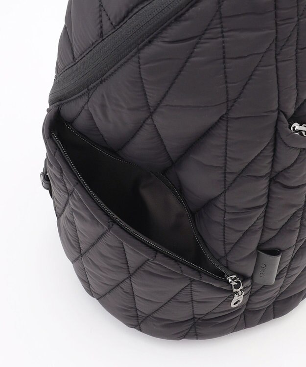 Y'SACCS バイアスキルトリュック ブラック