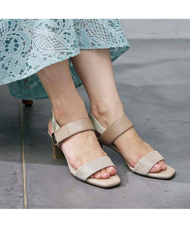 Riz raffinee <Riz raffinee>金具付きスクエアトゥサンダル オーク
