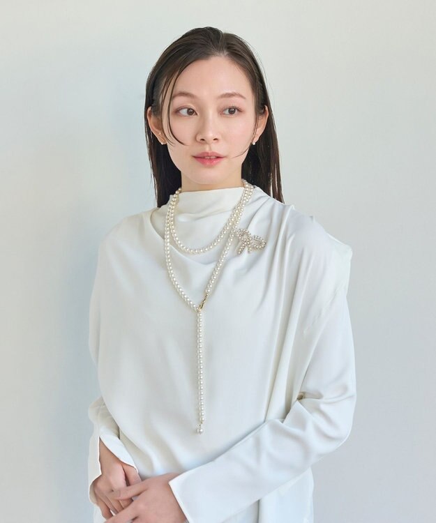 Phoebe グレインパールリボンブローチ ホワイト