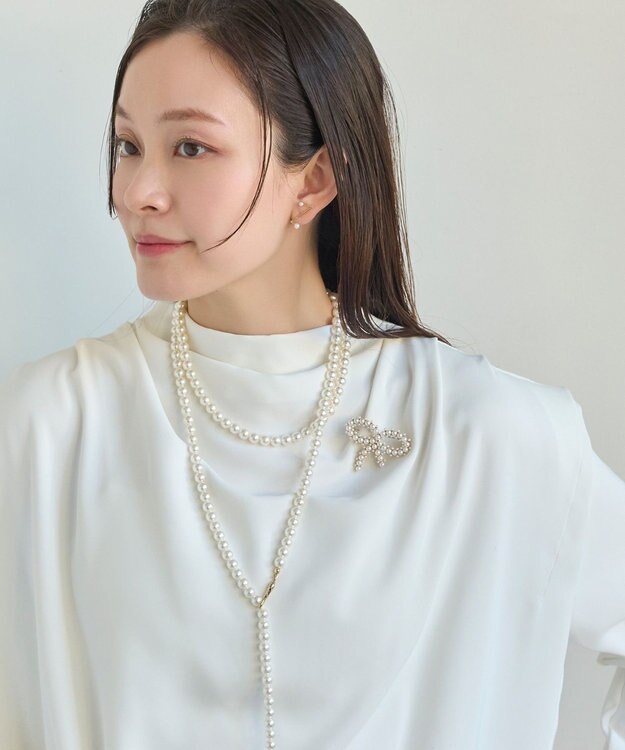 Phoebe グレインパールリボンブローチ ホワイト