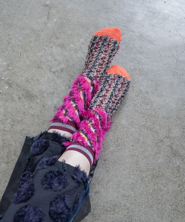 COQ LESSER TALE ラメリバーシブルファーソックス パープル