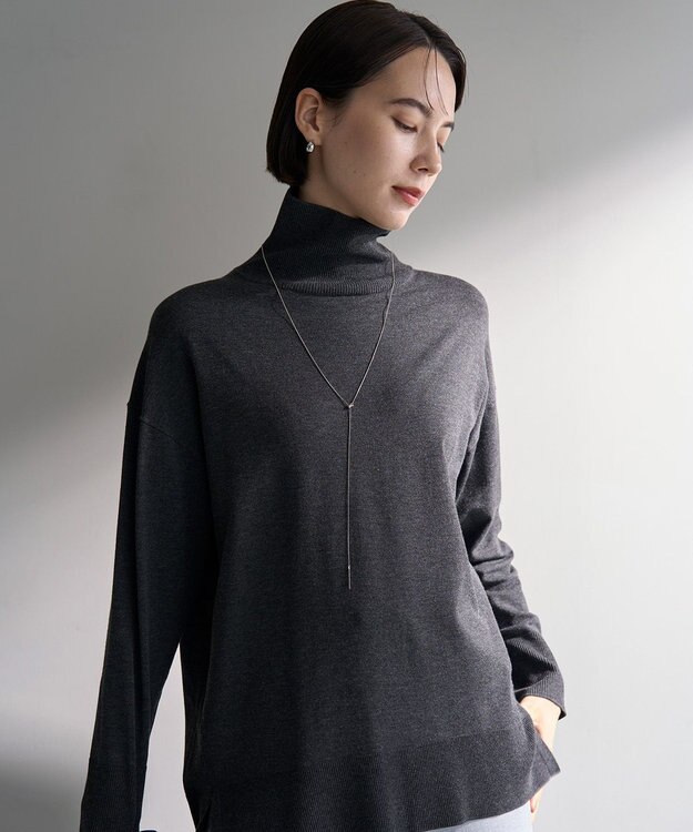 UNFILO マイビューティーニット タートルネック チャコール