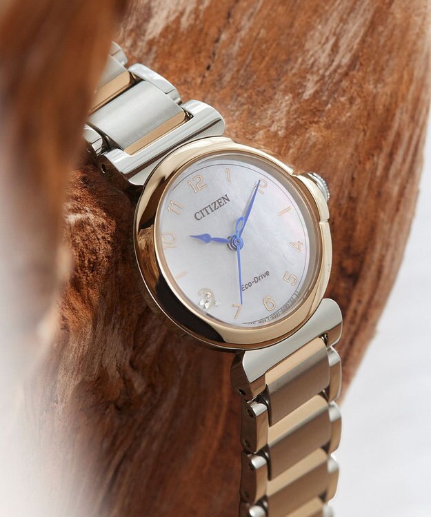 CITIZEN 【ケース径26mmサイズの白蝶貝文字板】幸せを願って贈られる花「スズラン」をモチーフにした人気シリーズウオッチ 白蝶貝