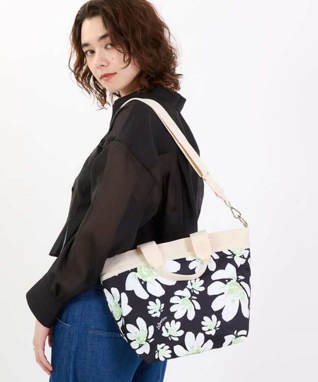 LeSportsac BUCKET TOTE/トロピカルガーデン トロピカルガーデン