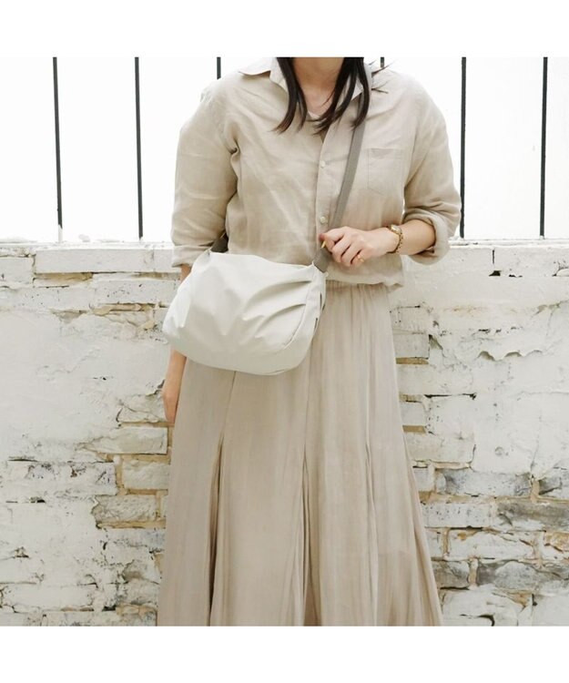 Regalo Felice 【軽くて大容量】ショルダー / REGALO IV(アイボリー)