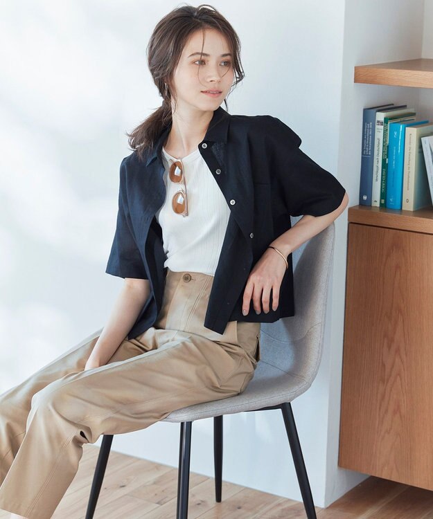 23区 【SLOW/洗える】リネンコットン 半袖クロップドシャツ ブラック系